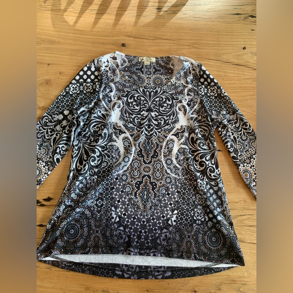 Unity World Wear 3/4 Sleeve Women’s Large Tunic Top Geometric Print‎ Multicolor